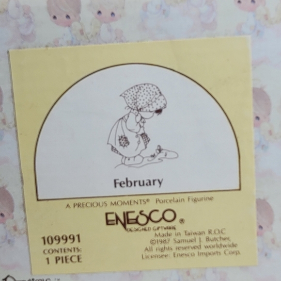 February Precious Moment Figurine Vintage 1987 NEW in original box - Picture 2 of 4